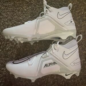 Men’s football cleats